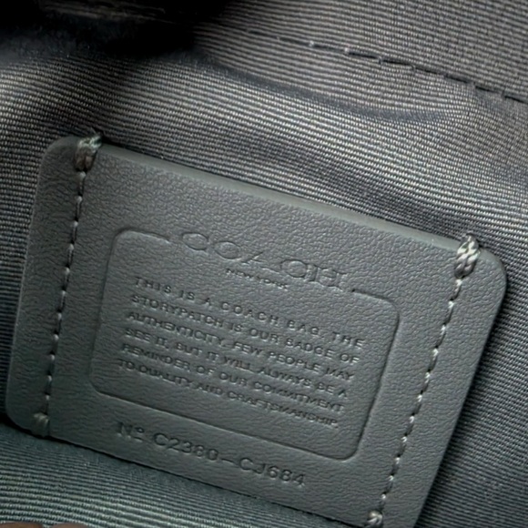 COACH Sprint Belt Bag, Chalk Spring 2024 - Picture 7 of 8